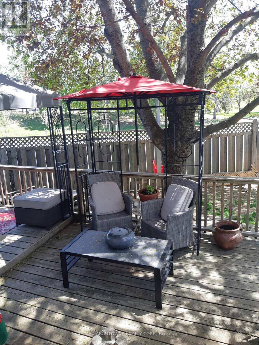 85 Huntingwood Crescent, Brampton, Ontario  L6S 1S5 - Photo 16 - W13000970