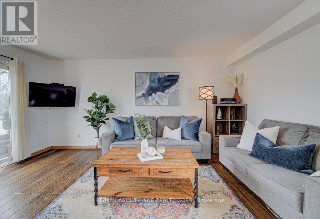 85 Huntingwood Crescent, Brampton, Ontario  L6S 1S5 - Photo 8 - W13000970