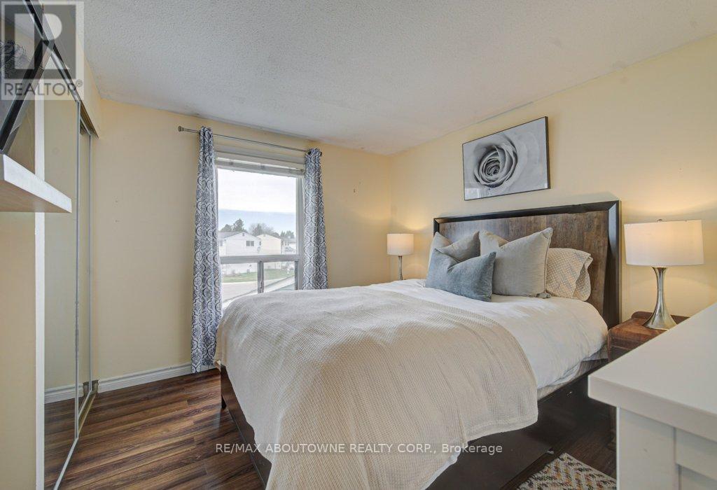 85 Huntingwood Crescent, Brampton, Ontario  L6S 1S5 - Photo 9 - W13000970