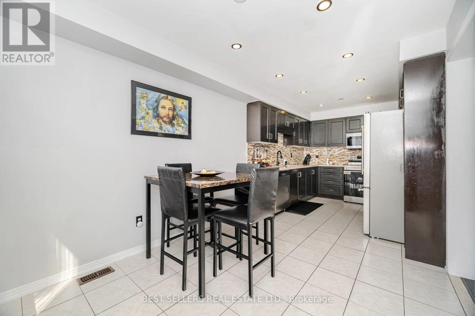 416 Duncan Lane, Milton, Ontario  L9T 0V3 - Photo 14 - W13001032