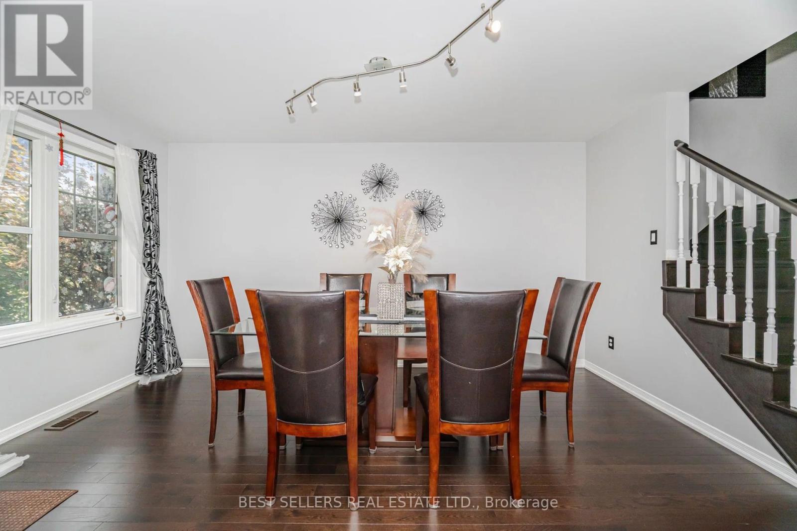 416 Duncan Lane, Milton, Ontario  L9T 0V3 - Photo 6 - W13001032