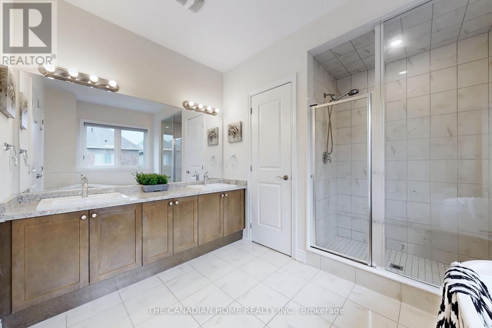 3406 Post Road W, Oakville, Ontario  L6H 0Z2 - Photo 32 - W13001040