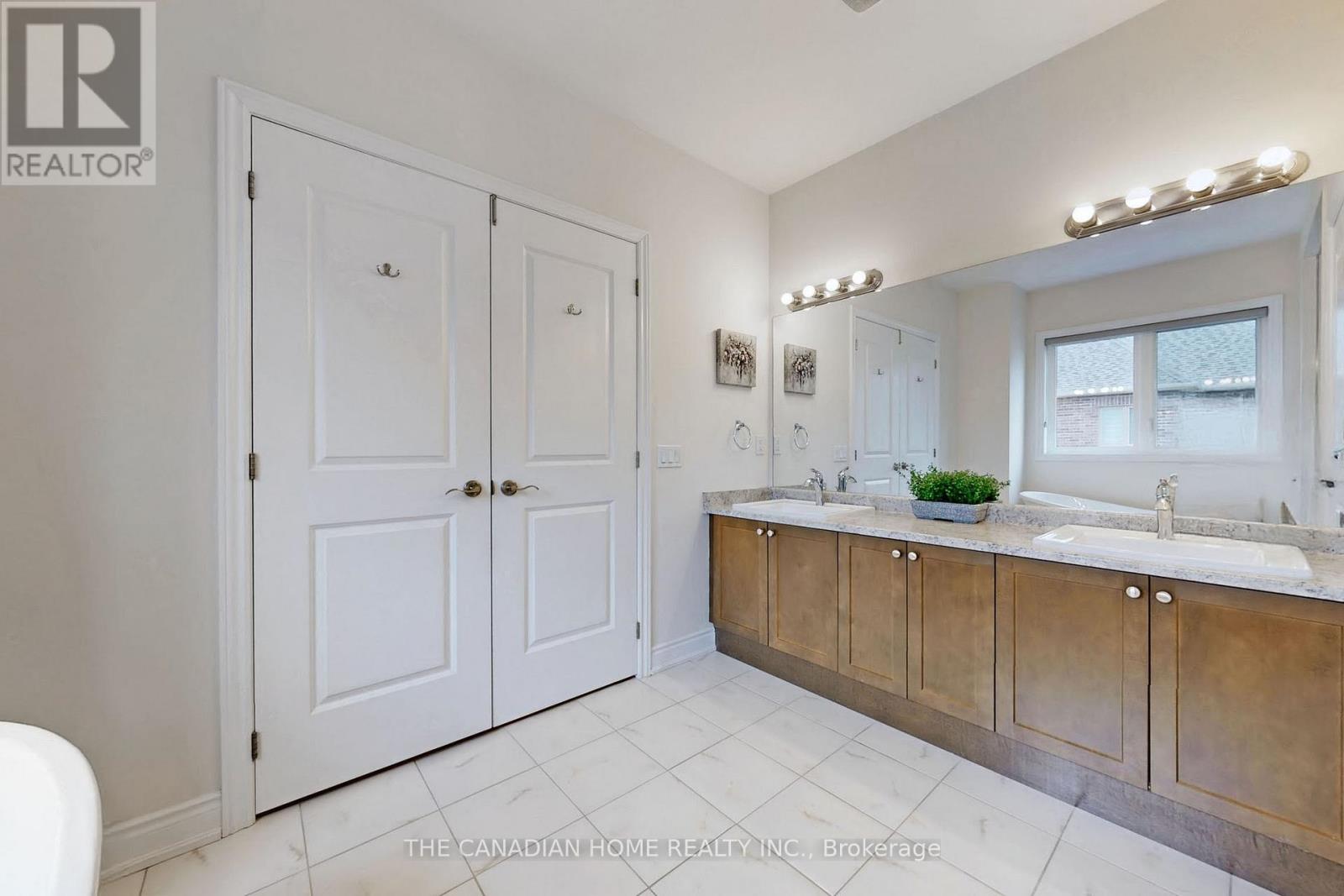 3406 Post Road W, Oakville, Ontario  L6H 0Z2 - Photo 34 - W13001040