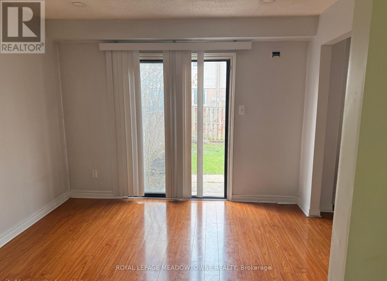 5048 Willowood Drive, Mississauga, Ontario L5R 3R6 - Photo 8 - W13001184