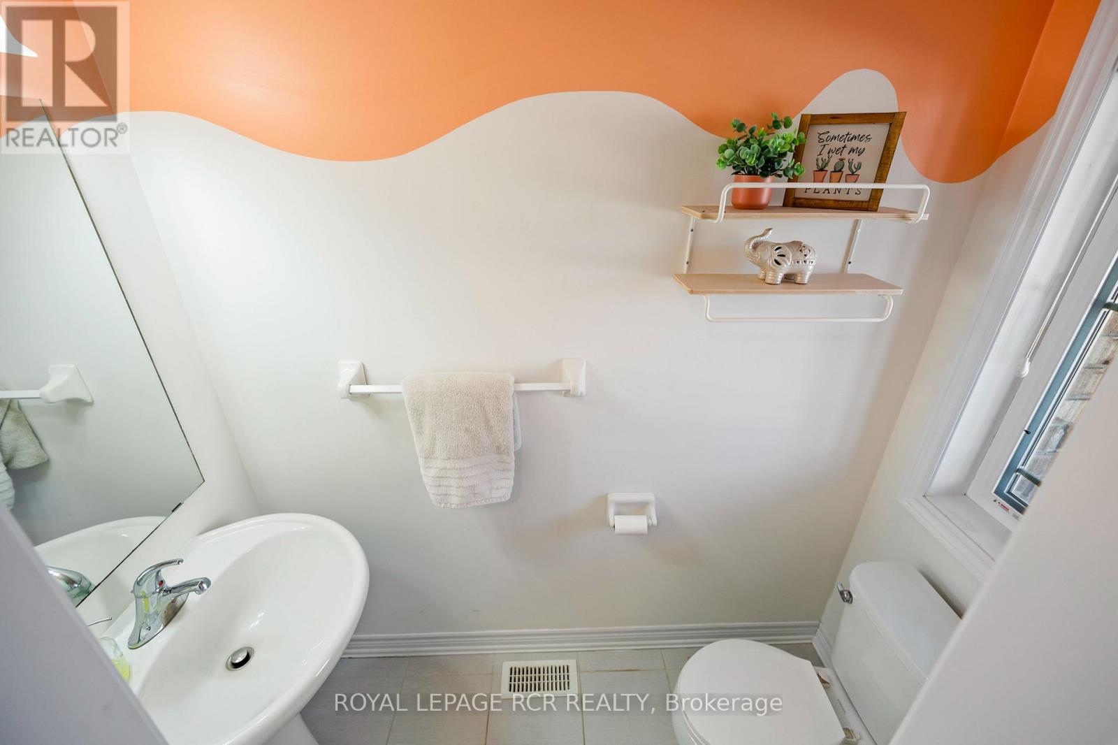 10 - 124 Parkinson Crescent, Orangeville, Ontario  L9W 6X3 - Photo 13 - W13001244