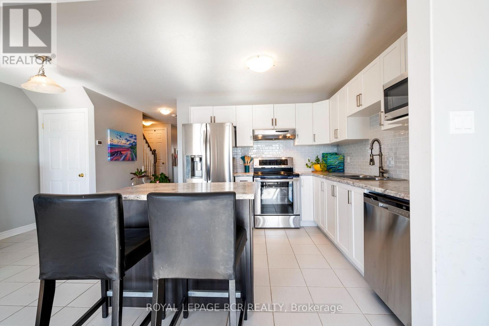 10 - 124 Parkinson Crescent, Orangeville, Ontario  L9W 6X3 - Photo 4 - W13001244