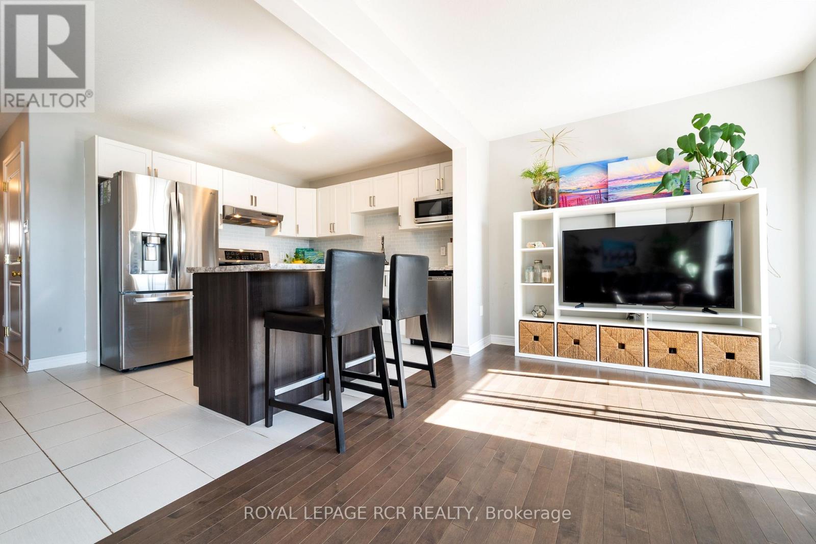 10 - 124 Parkinson Crescent, Orangeville, Ontario  L9W 6X3 - Photo 5 - W13001244