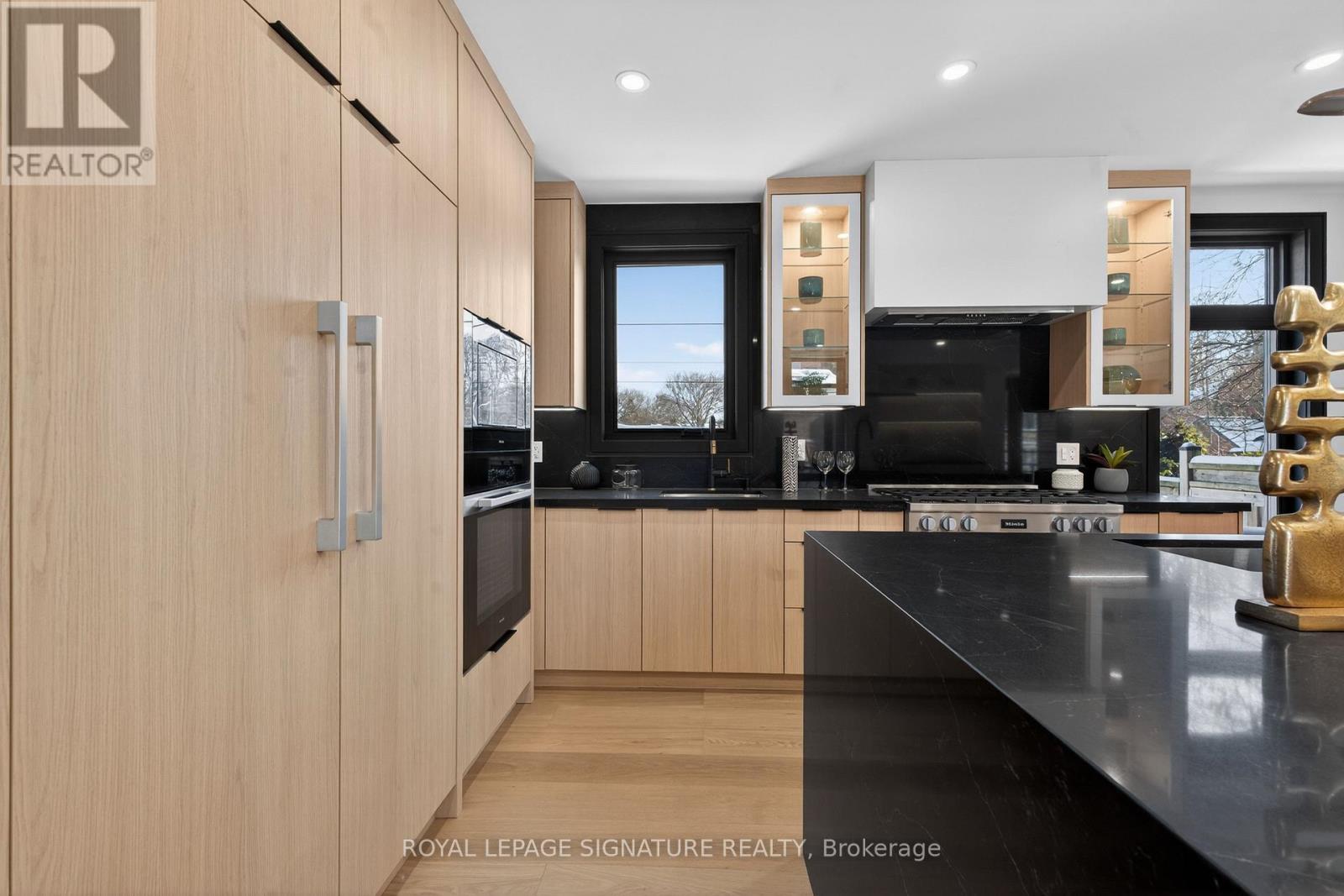 137 Cheltenham Avenue, Toronto, Ontario  M4N 1R1 - Photo 13 - C12739076