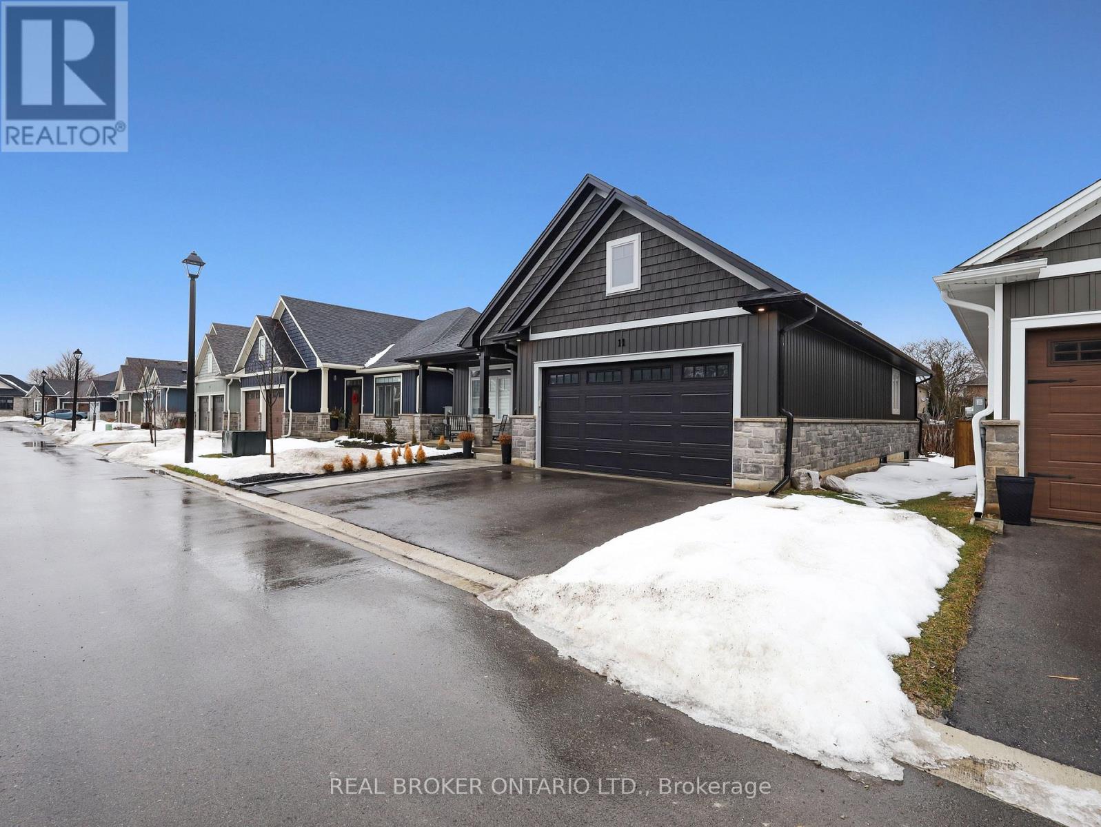 11 - 68 Cedar Street, Brant, Ontario  N3L 0L4 - Photo 2 - X13000972