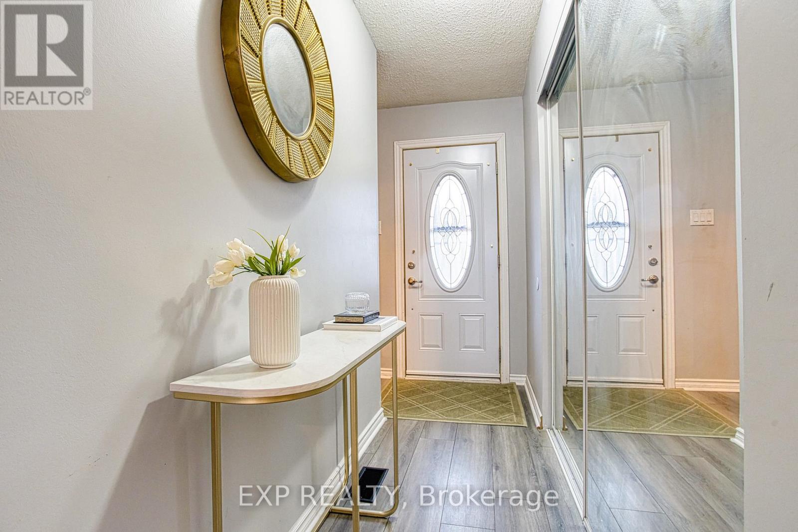 202 Golden Orchard Drive, Hamilton, Ontario  L9C 6J7 - Photo 4 - X13001108