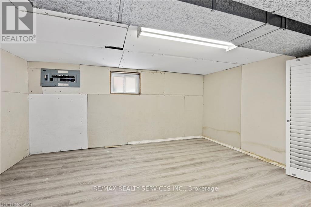 5292 Bridge Street, Niagara Falls, Ontario  L2E 2T3 - Photo 12 - X13001122