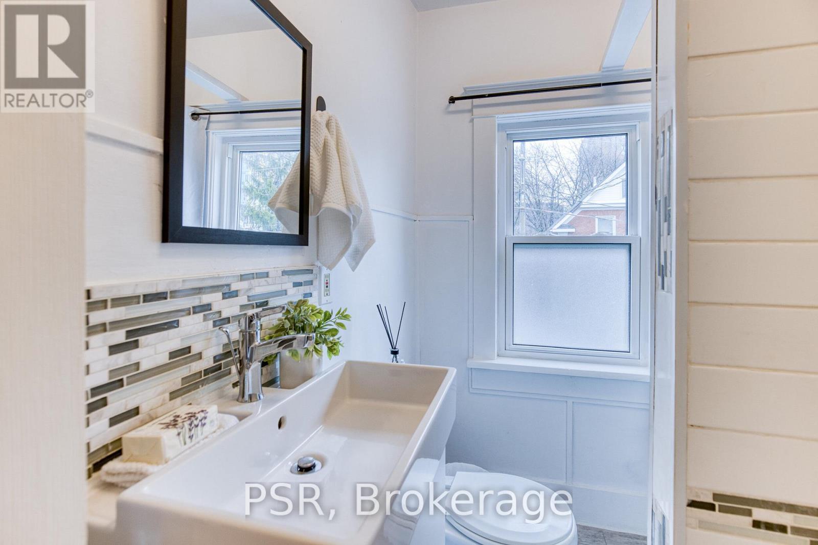 57 Eby Street S, Kitchener, Ontario  N2G 3K9 - Photo 33 - X13001254