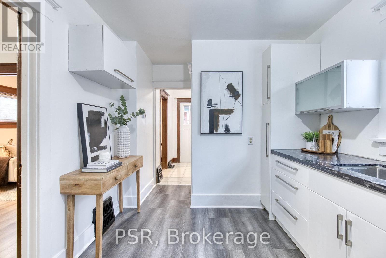 57 Eby Street S, Kitchener, Ontario  N2G 3K9 - Photo 4 - X13001254