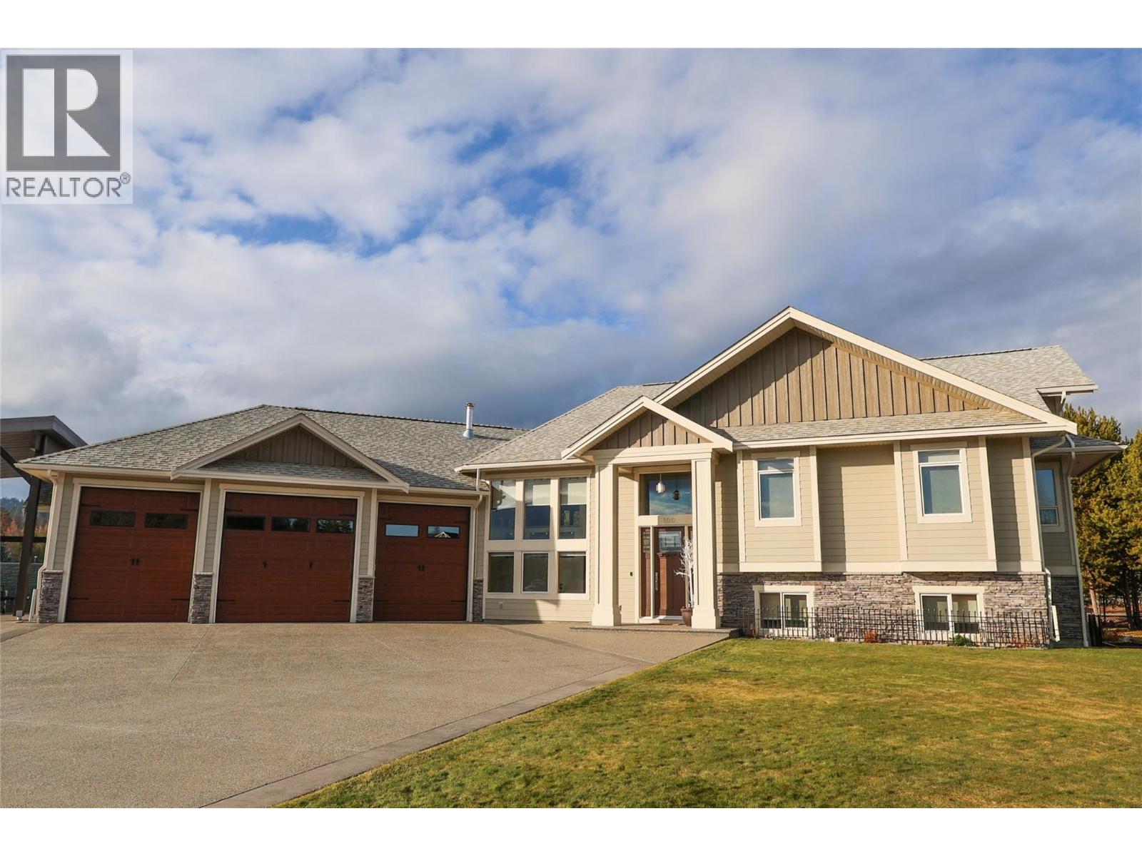 100 Forest Crowne Crescent, Kimberley, British Columbia  V1A 0A4 - Photo 1 - 10383106