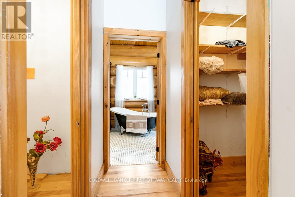 2467 Darling Road, Lanark Highlands, Ontario  K0A 1P0 - Photo 17 - X12880130