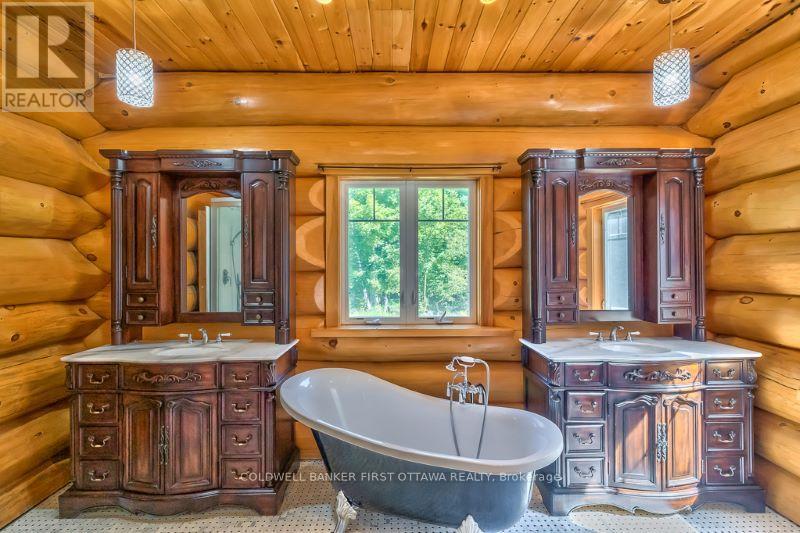 2467 Darling Road, Lanark Highlands, Ontario  K0A 1P0 - Photo 18 - X12880130