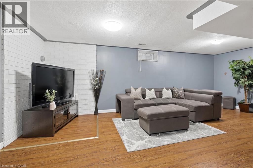 14 Wycliffe Place, Kitchener, Ontario  N2M 5J7 - Photo 25 - 40820983