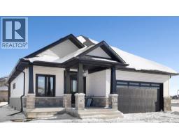 111 FENCELINE DRIVE, Chatham, Ontario