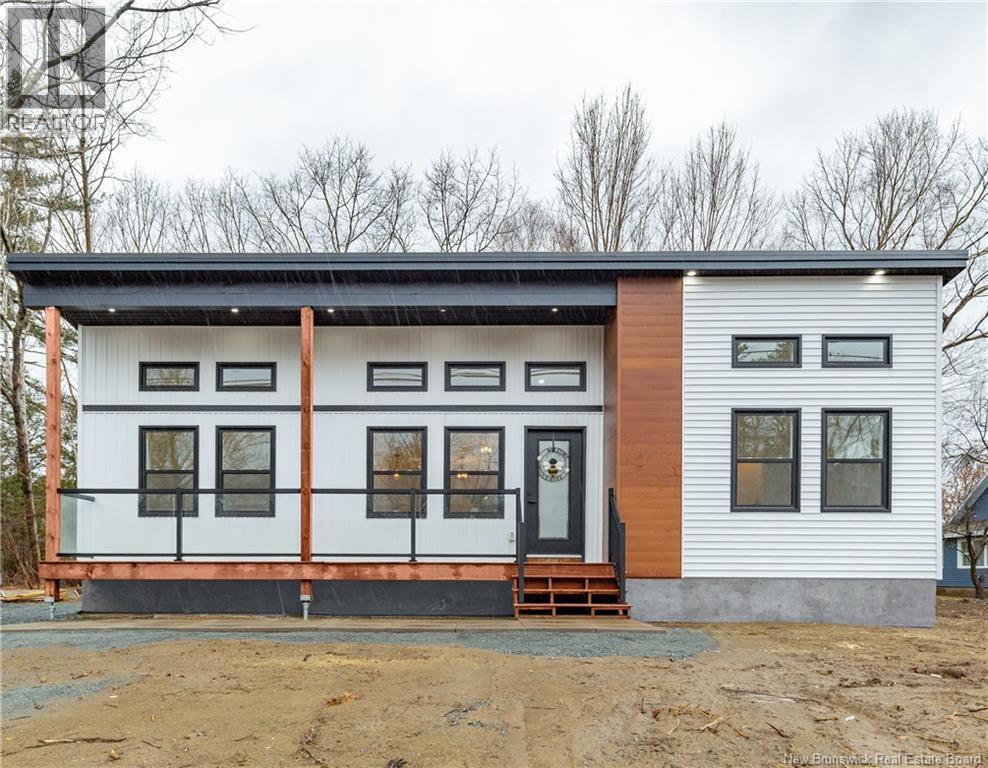 35 Sunset Drive, Nashwaaksis, New Brunswick  E3A 1A1 - Photo 1 - NB137169
