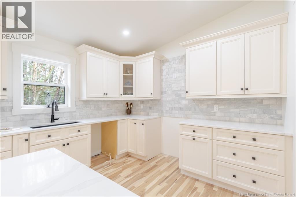 35 Sunset Drive, Nashwaaksis, New Brunswick  E3A 1A1 - Photo 4 - NB137169