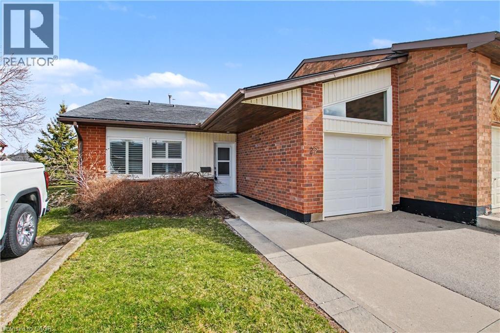 22 Sister Kern Terrace, Hamilton, Ontario  L9B 2M1 - Photo 2 - 40817439