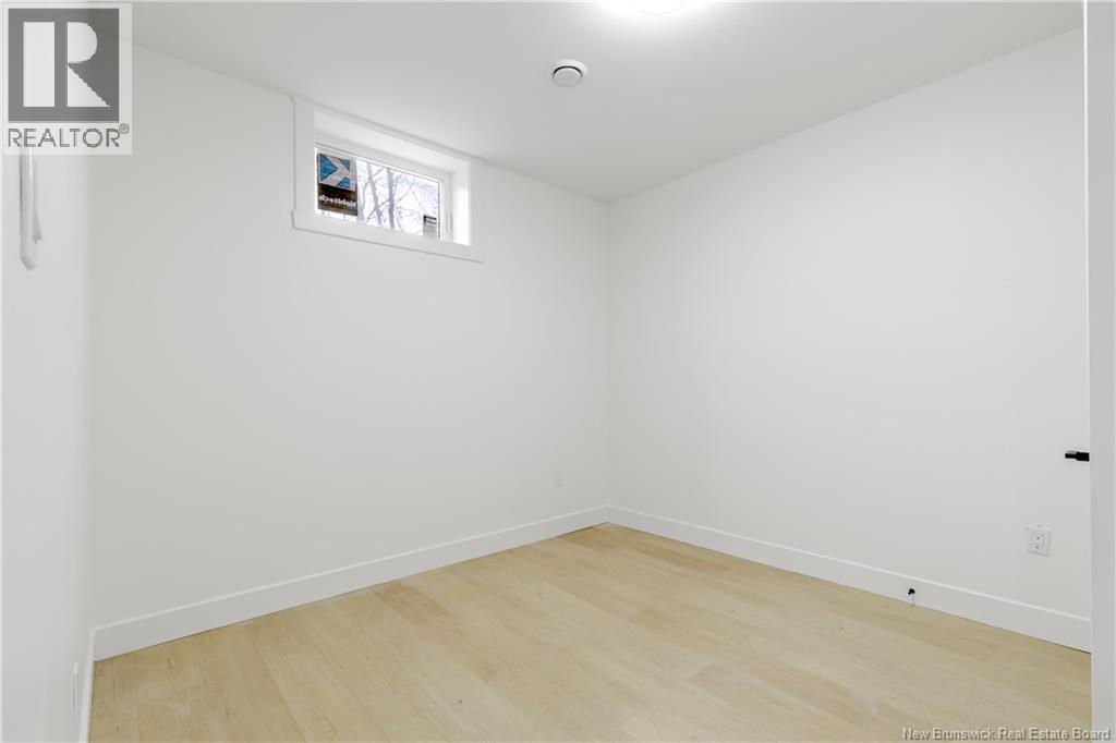 35 Sunset Drive, Nashwaaksis, New Brunswick  E3A 1A1 - Photo 28 - NB137169