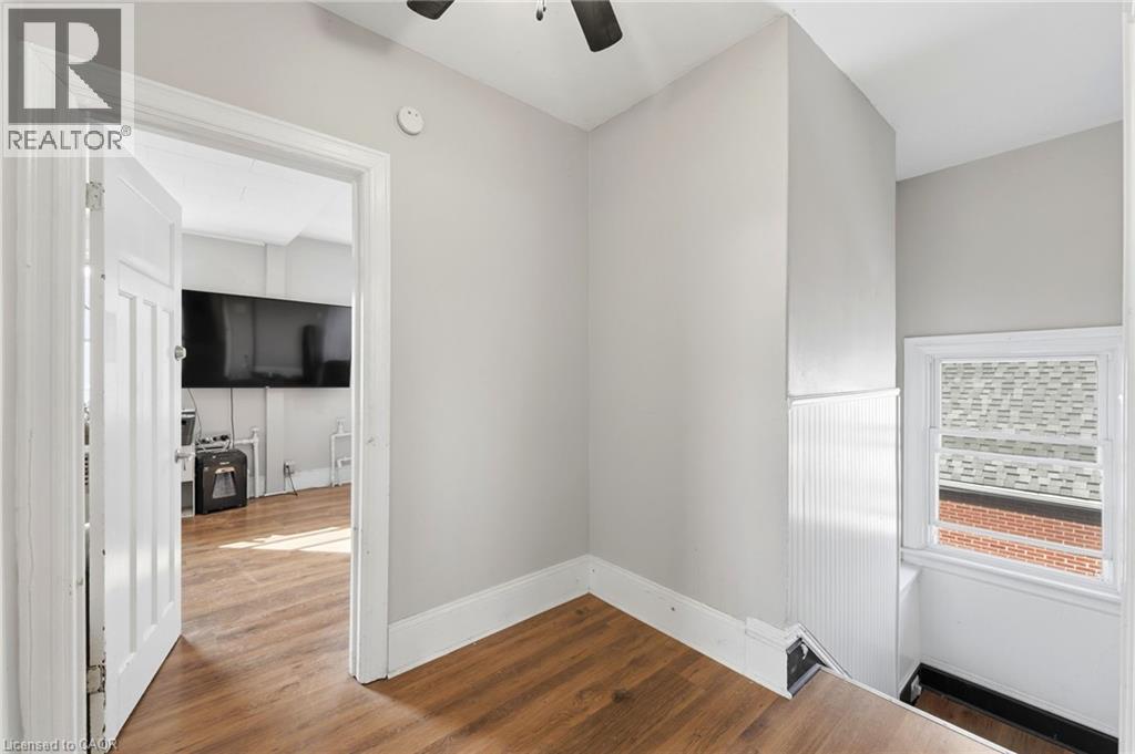 170 Stewartdale Avenue, Hamilton, Ontario  L8K 4P5 - Photo 8 - 40813517