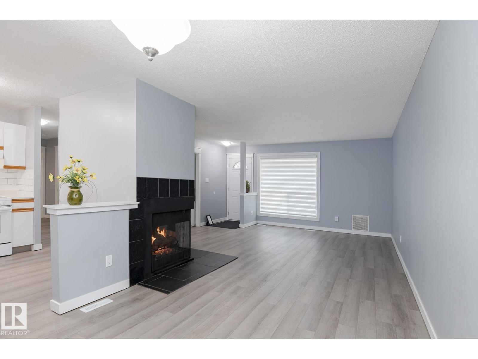 11142 18 Av Nw, Edmonton, Alberta  T6J 4T9 - Photo 4 - E4482283