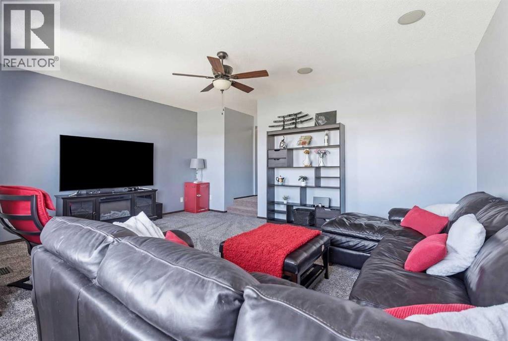 47 Drake Landing Crescent, Okotoks, Alberta  T1S 0E7 - Photo 33 - A2298377