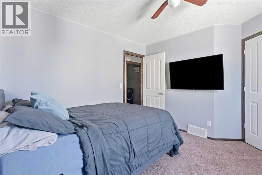 47 Drake Landing Crescent, Okotoks, Alberta  T1S 0E7 - Photo 32 - A2298377