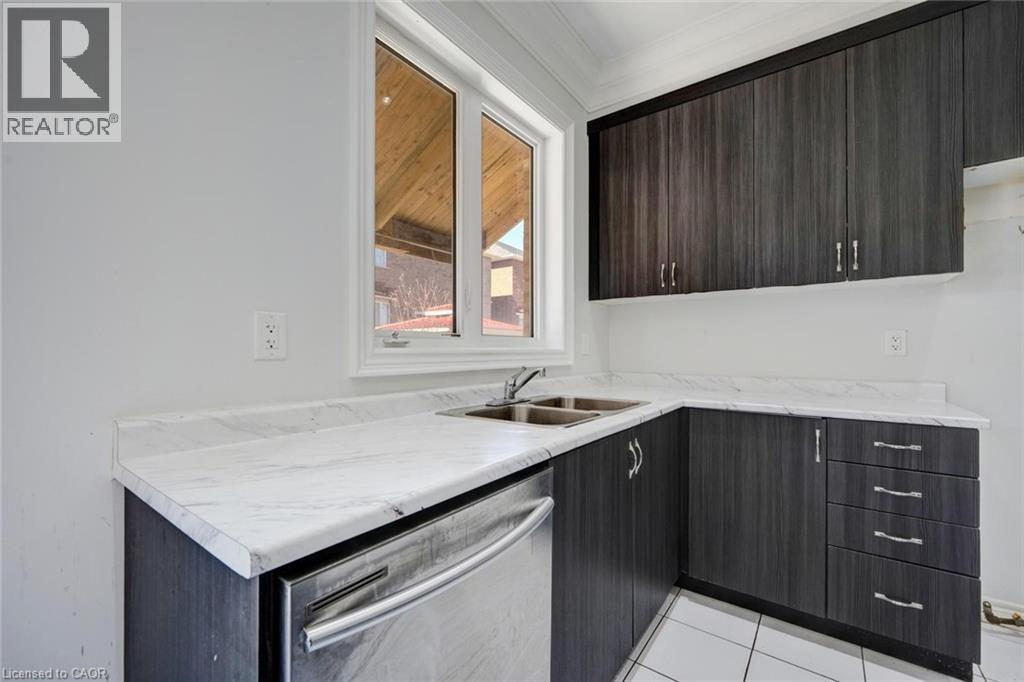 47 Monument Trail, Brampton, Ontario  L7A 4M9 - Photo 12 - 40804303