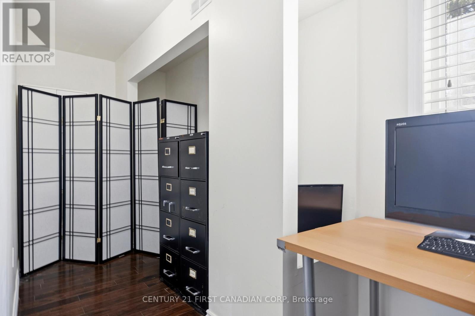 10277 Grand Oaks Drive, Lambton Shores, Ontario  N0M 1T0 - Photo 15 - X13001476