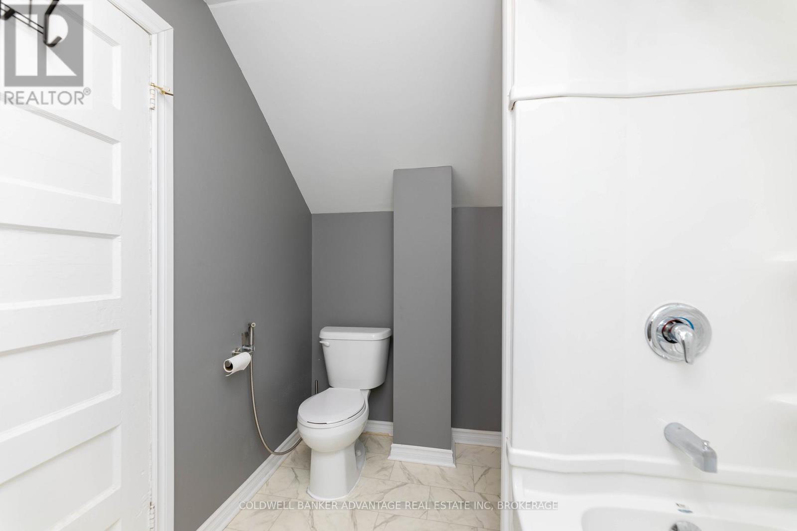 19 Duncan Street, Welland, Ontario  L3B 2C5 - Photo 26 - X13000852