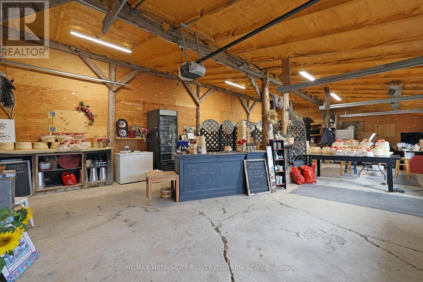 704 Clifford Side Road, Mcnab/braeside, Ontario K7V 3Z4 - Photo 37 - X13001326