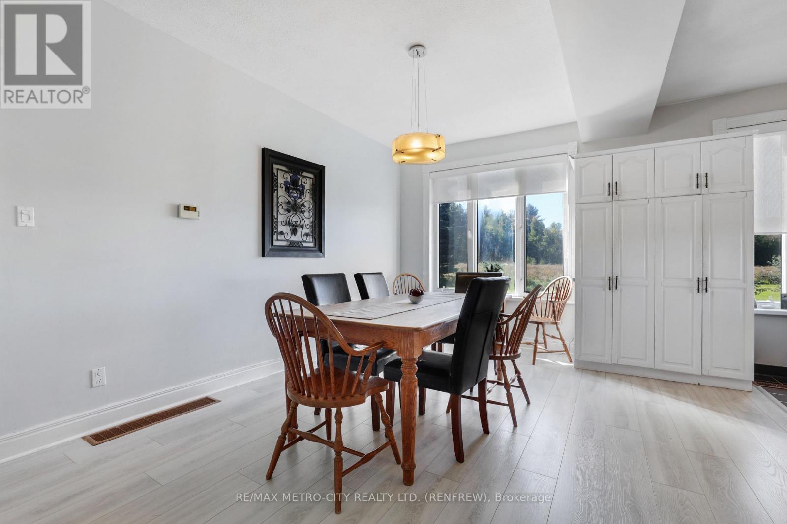 704 Clifford Side Road, Mcnab/braeside, Ontario K7V 3Z4 - Photo 9 - X13001326