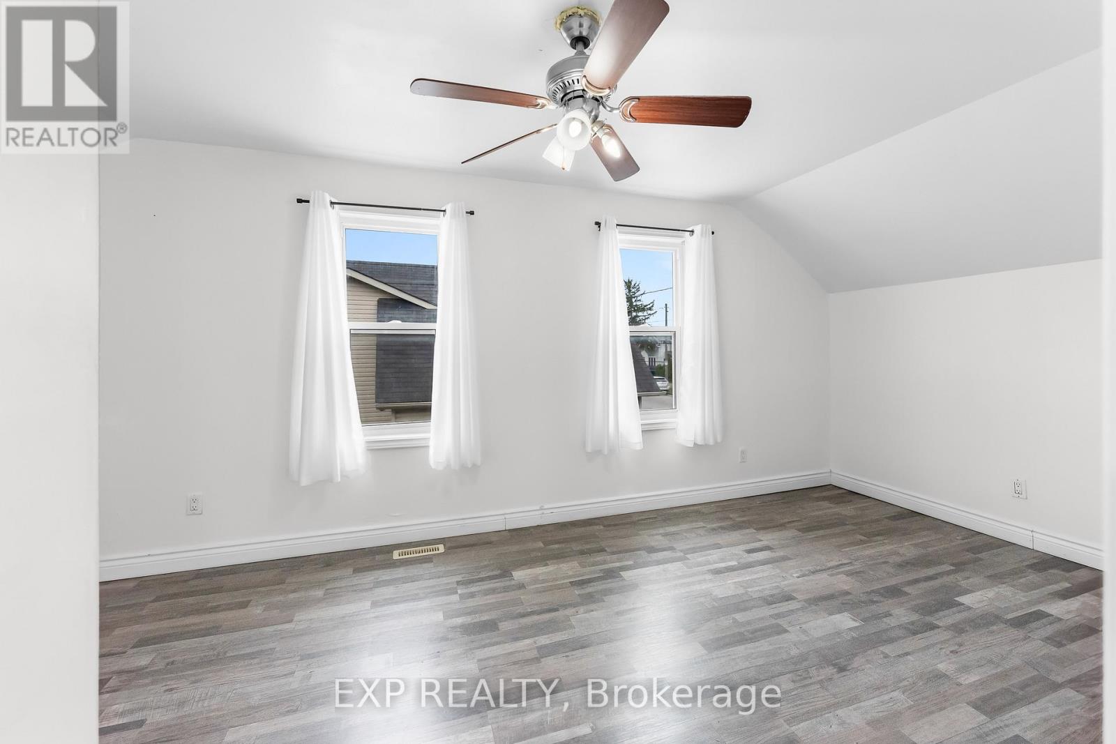 146 Oakdale Avenue, St. Catharines, Ontario  L2P 2L1 - Photo 19 - X13001288