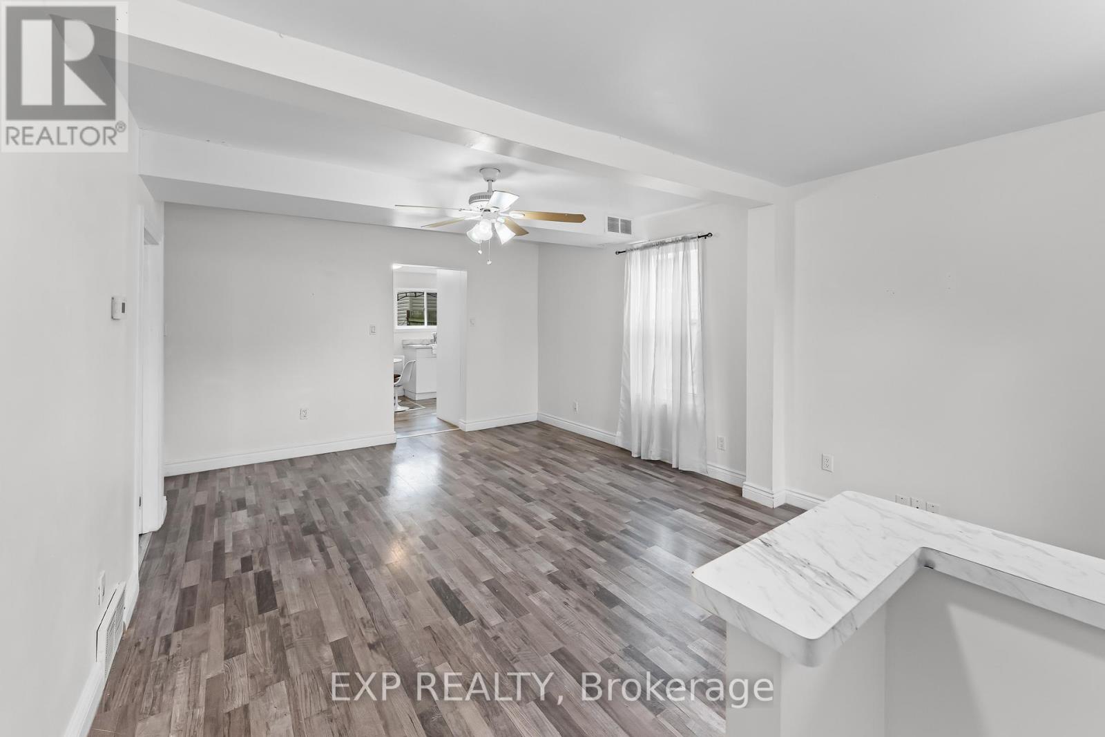 146 Oakdale Avenue, St. Catharines, Ontario  L2P 2L1 - Photo 4 - X13001288