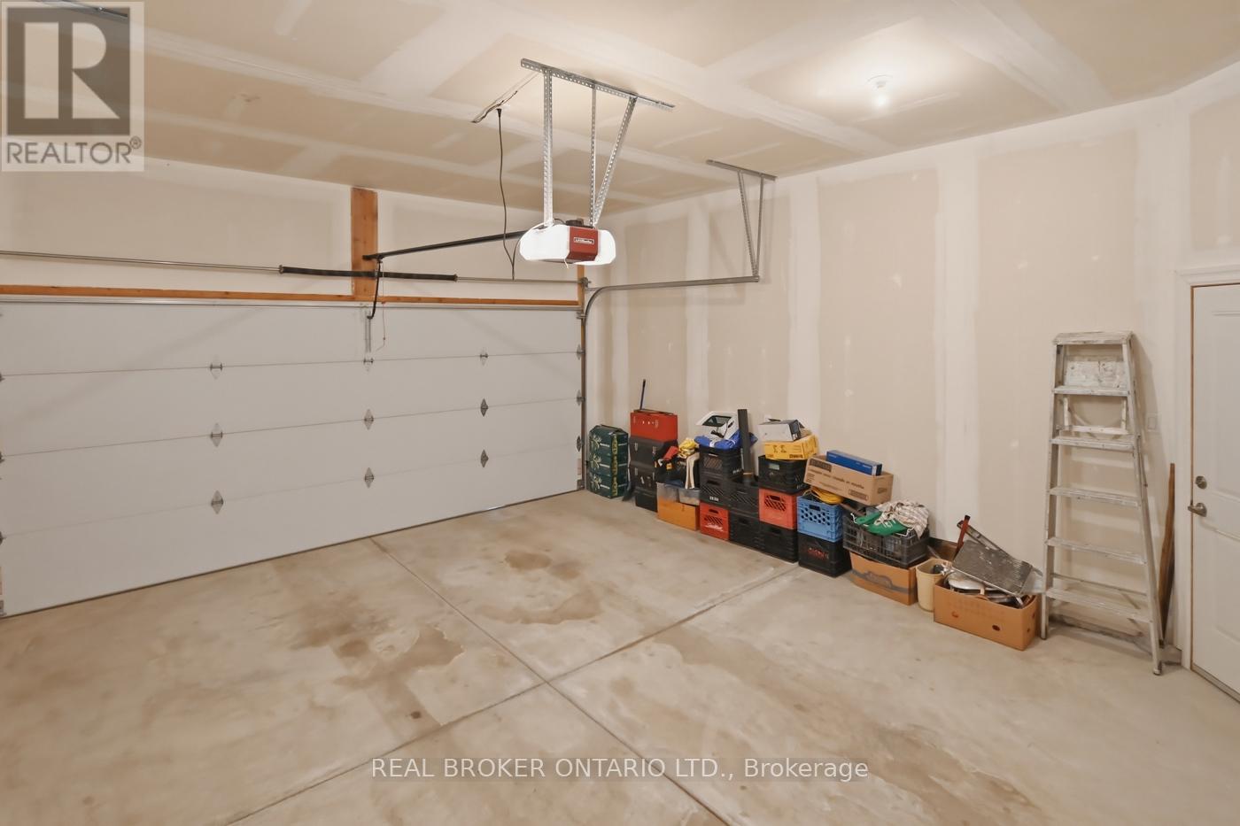 18 Borden Trail, Welland, Ontario  L3C 0H1 - Photo 35 - X13001438