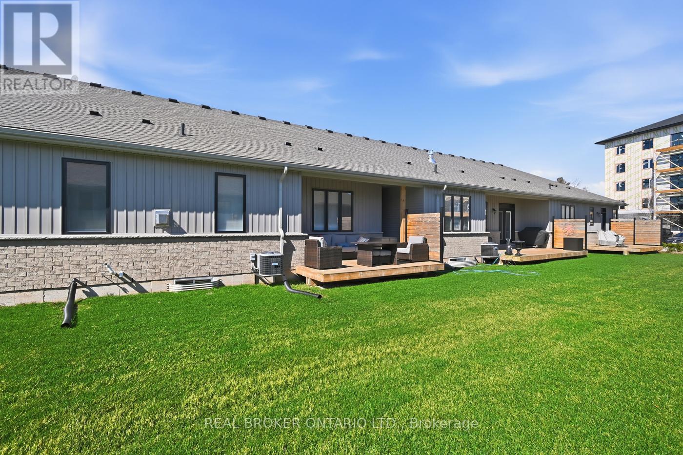 18 Borden Trail, Welland, Ontario  L3C 0H1 - Photo 41 - X13001438