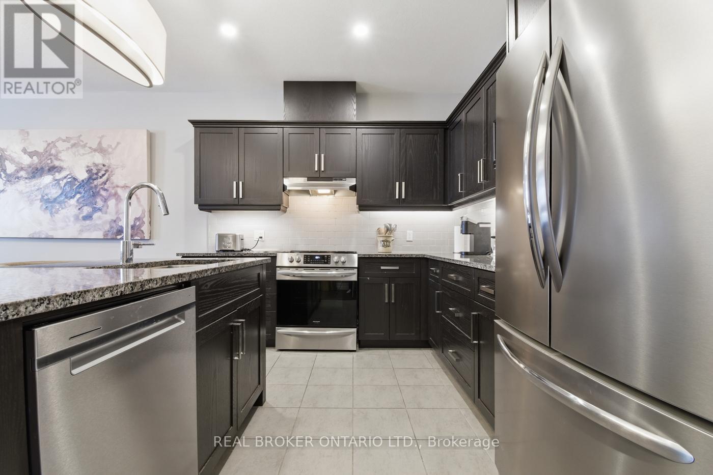 18 Borden Trail, Welland, Ontario  L3C 0H1 - Photo 7 - X13001438