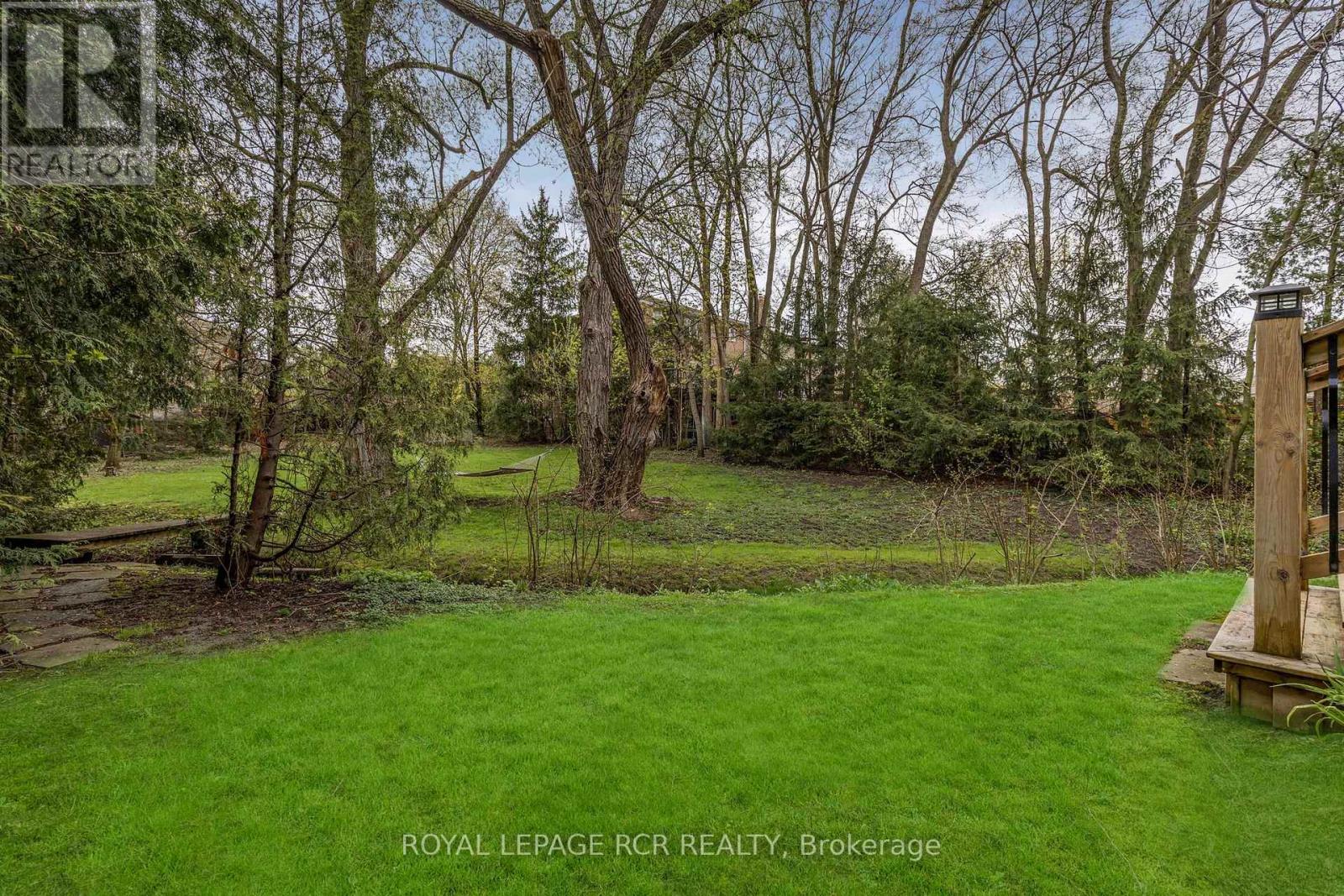 34 Garden Avenue, Richmond Hill, Ontario  L4C 6L9 - Photo 39 - N12860670