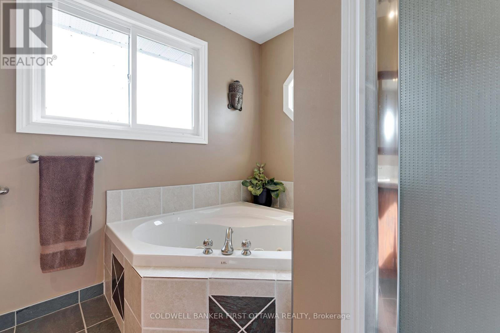 1053 Mitchell Road, Lanark Highlands, Ontario  K0G 1K0 - Photo 24 - X12487084