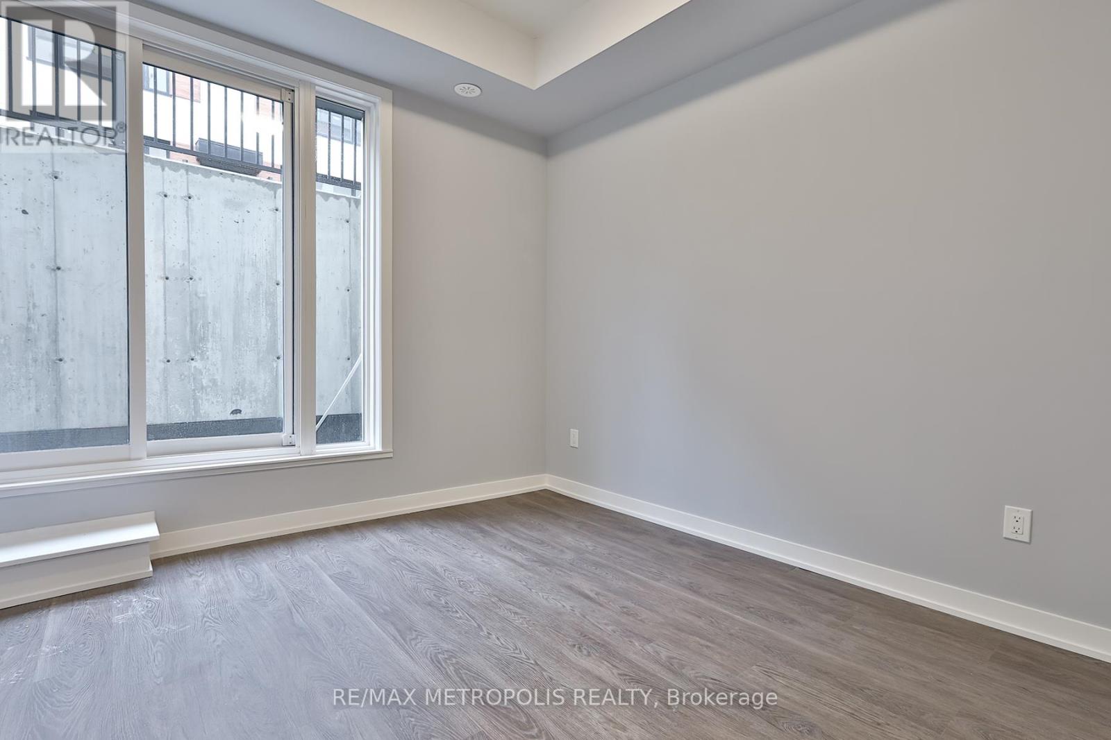 906 - 2 Steckley House Lane, Richmond Hill, Ontario  L4S 1M4 - Photo 15 - N12998614