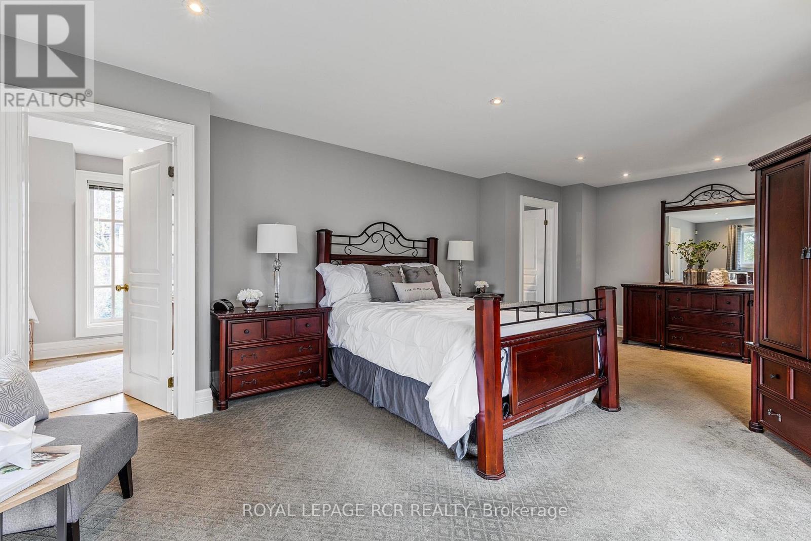 34 Garden Avenue, Richmond Hill, Ontario  L4C 6L9 - Photo 14 - N12860670