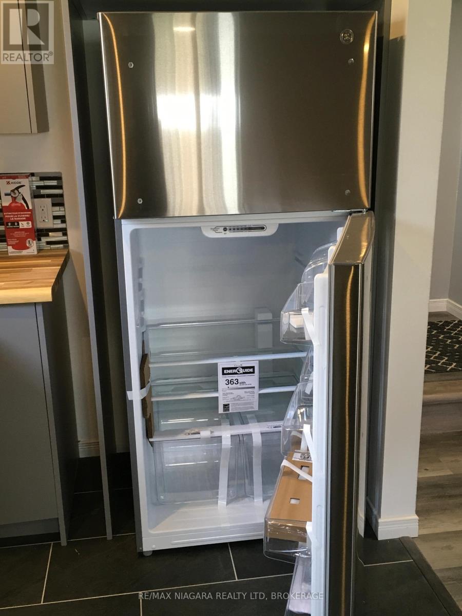 Lower - 7701 Cortina Crescent, Niagara Falls, Ontario  L2H 3B4 - Photo 38 - X12814044