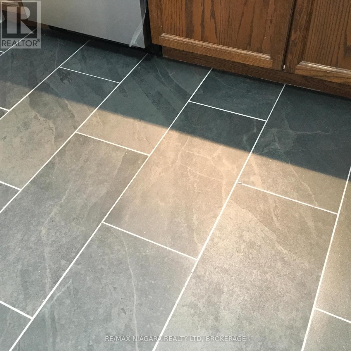 Lower - 7701 Cortina Crescent, Niagara Falls, Ontario  L2H 3B4 - Photo 40 - X12814044