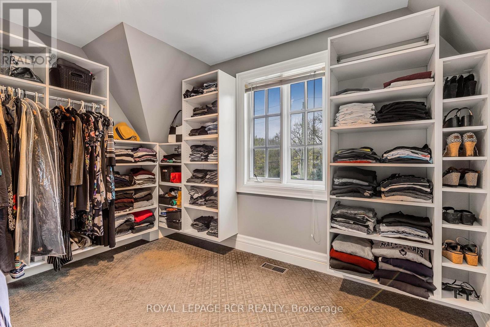 34 Garden Avenue, Richmond Hill, Ontario  L4C 6L9 - Photo 16 - N12860670