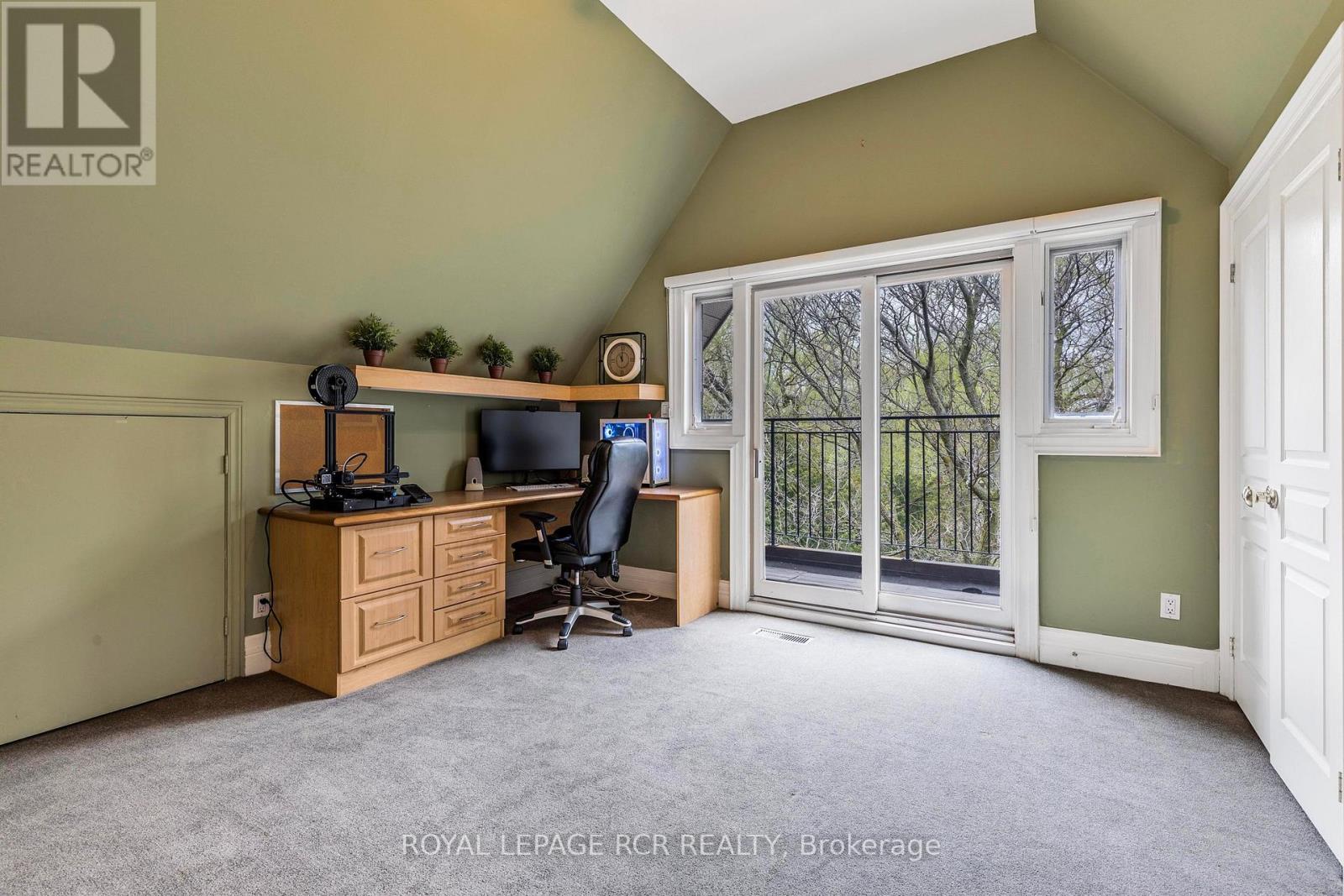 34 Garden Avenue, Richmond Hill, Ontario  L4C 6L9 - Photo 26 - N12860670