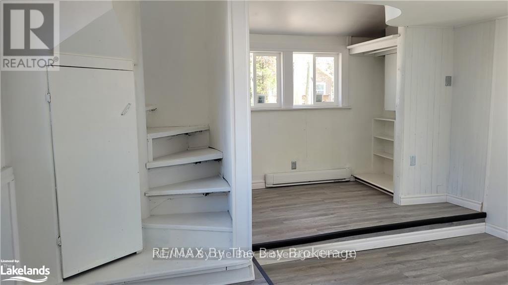 50 Glenwood Drive, Wasaga Beach, Ontario  L9Z 2K5 - Photo 4 - S13001456