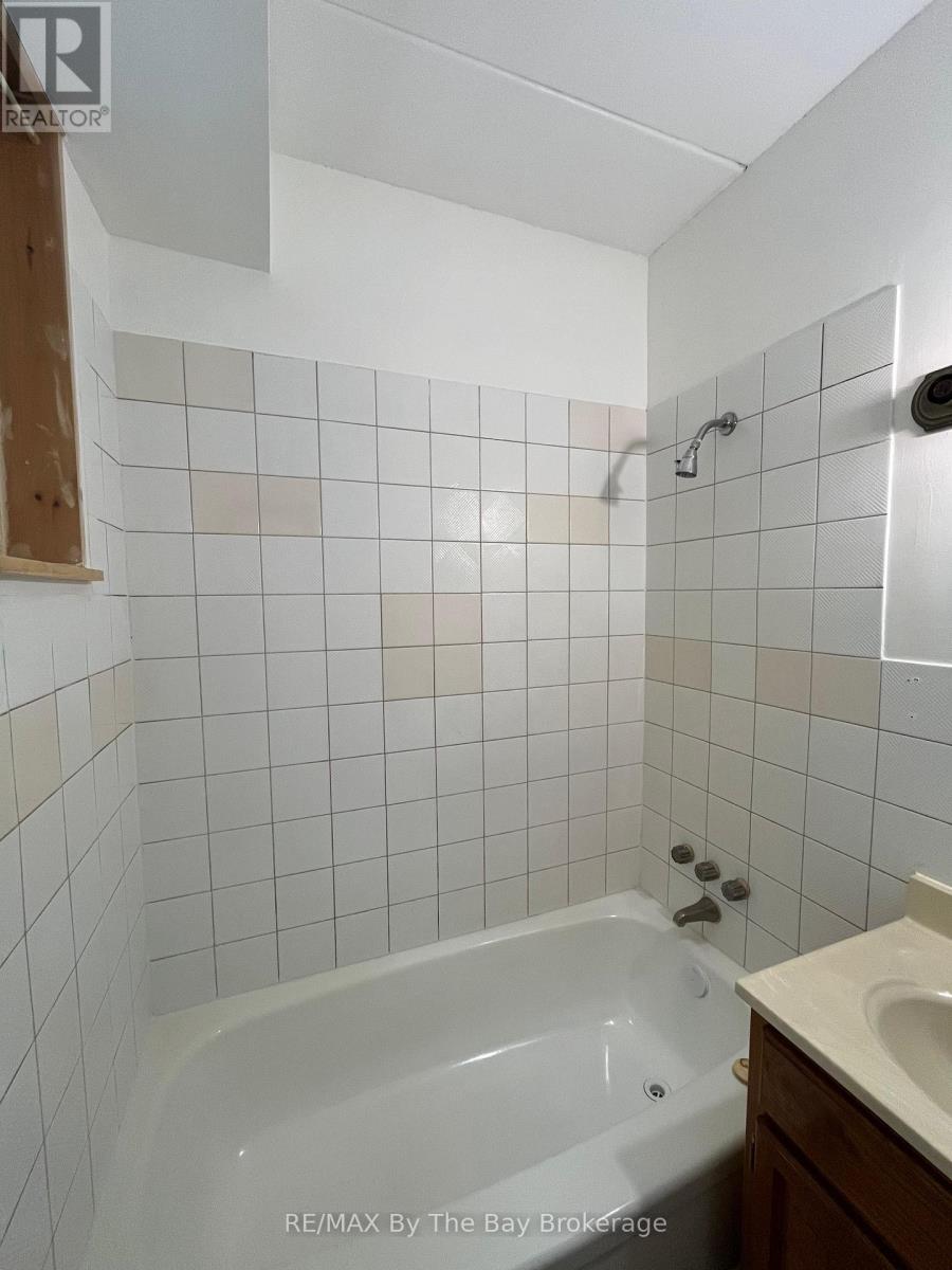 A08 - 280 River Road E, Wasaga Beach, Ontario  L9Z 2L7 - Photo 10 - S13001468